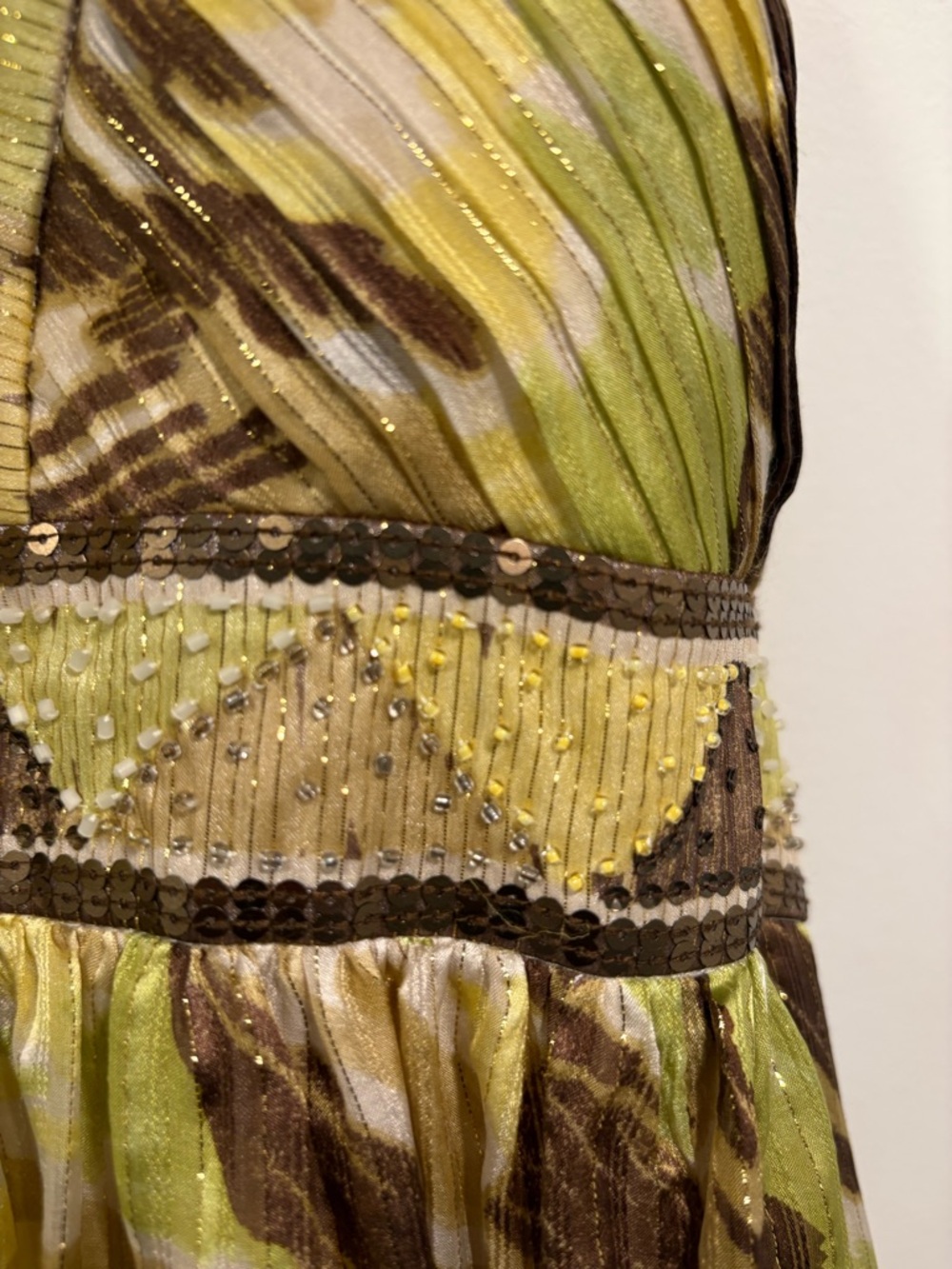 BCBGMAXAZRIA Silk Metallic Halter Maxi Gown, an iconic Y2K-era formal dress - Picture 3 of 9